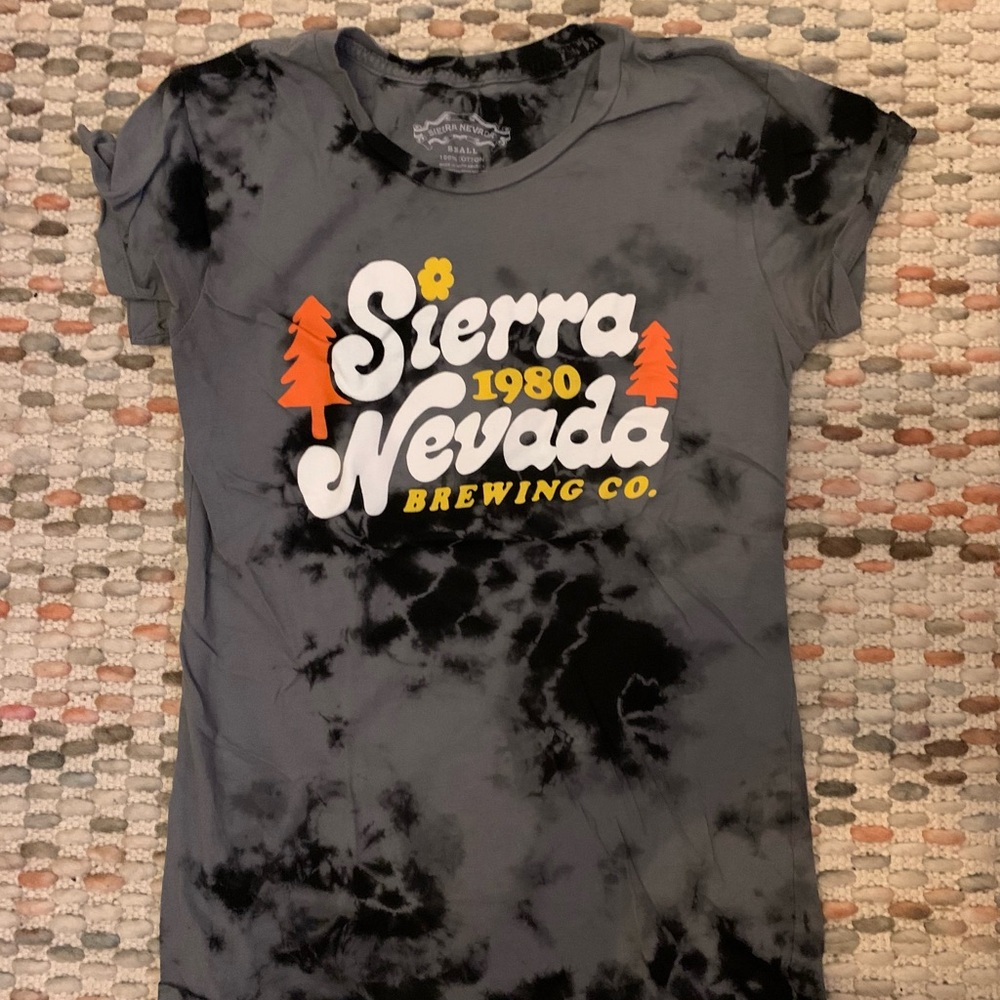 Women’s Sierra Nevada Brewing Branded Tee